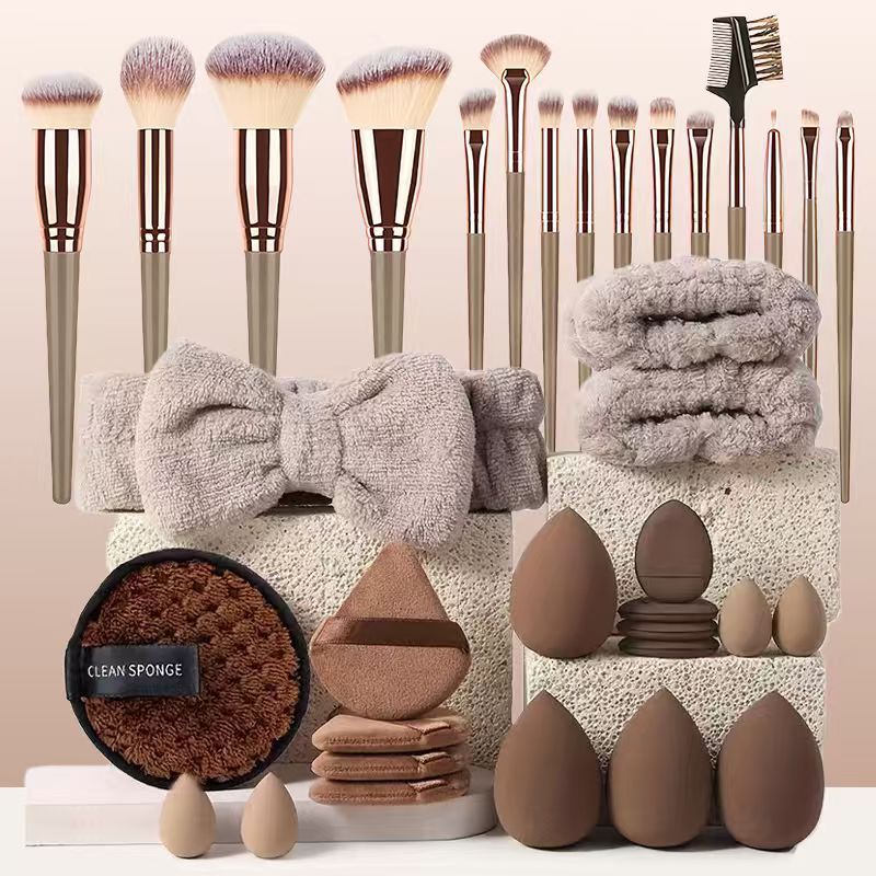 Professional Makeup Brush Set with Bag